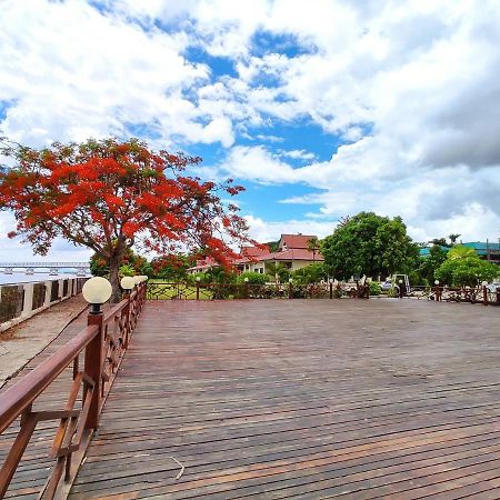 Attran Hotel Mawlamyine Kültér fotó