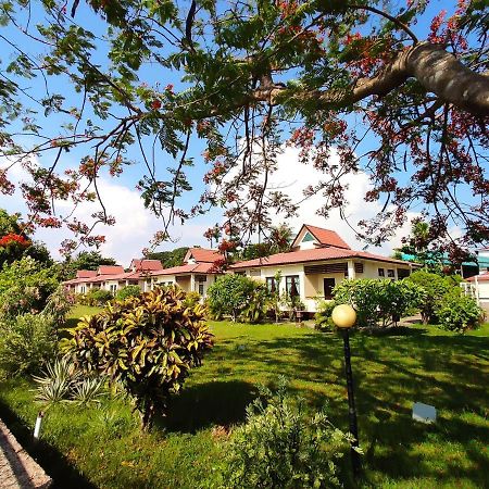 Attran Hotel Mawlamyine Kültér fotó