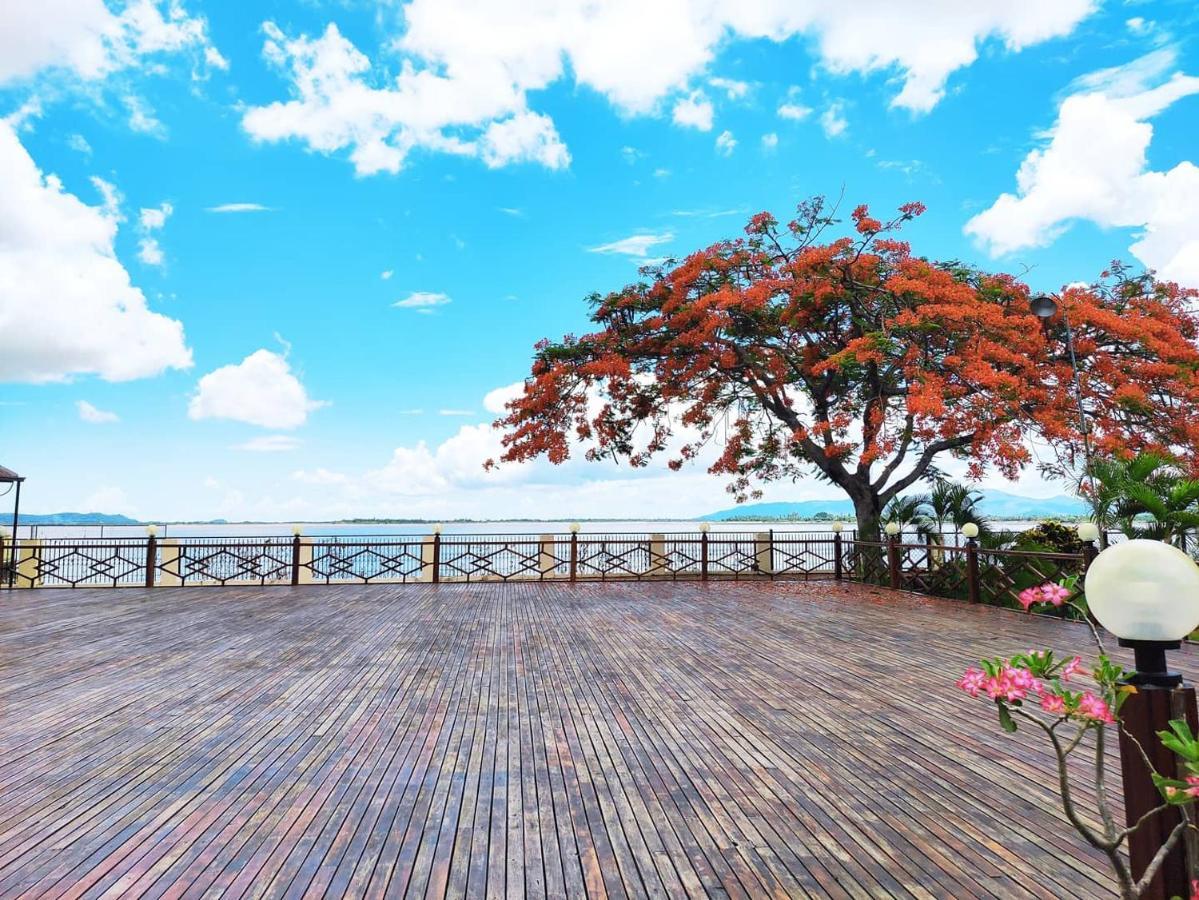 Attran Hotel Mawlamyine Kültér fotó