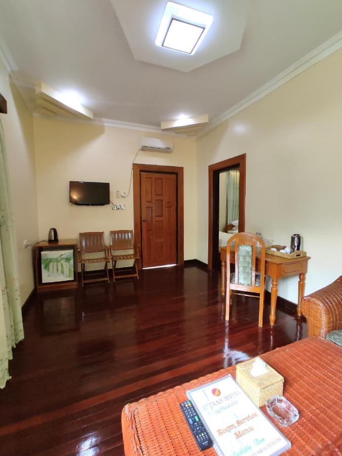 Attran Hotel Mawlamyine Kültér fotó