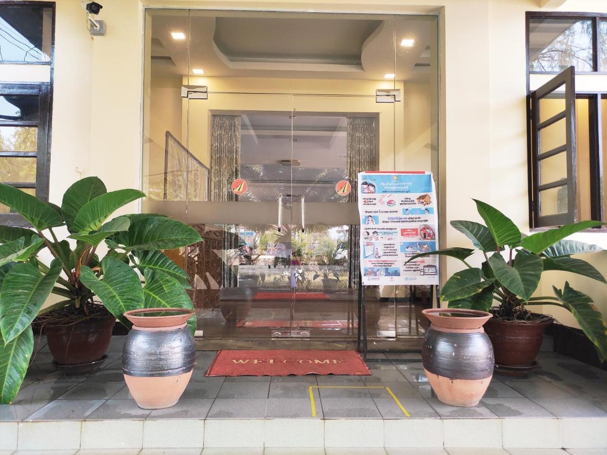 Attran Hotel Mawlamyine Kültér fotó