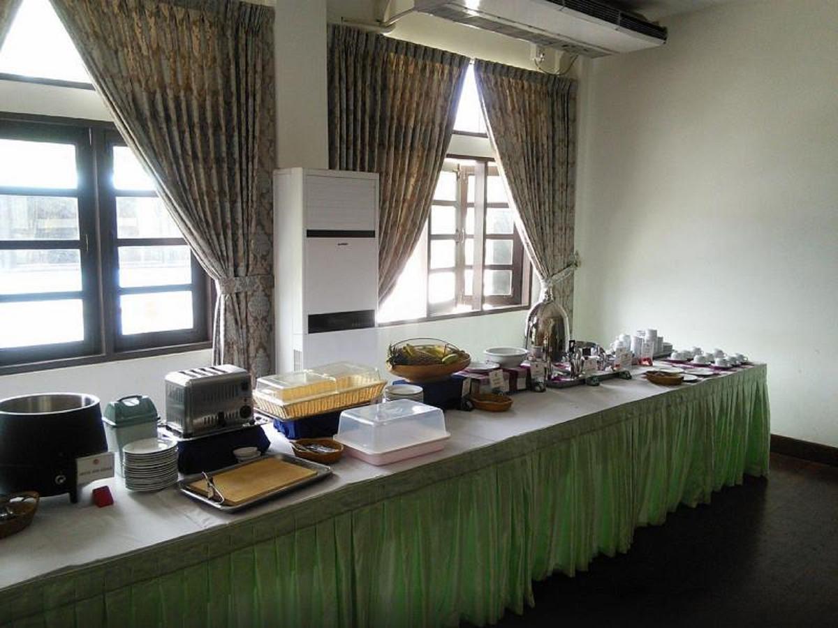 Attran Hotel Mawlamyine Kültér fotó