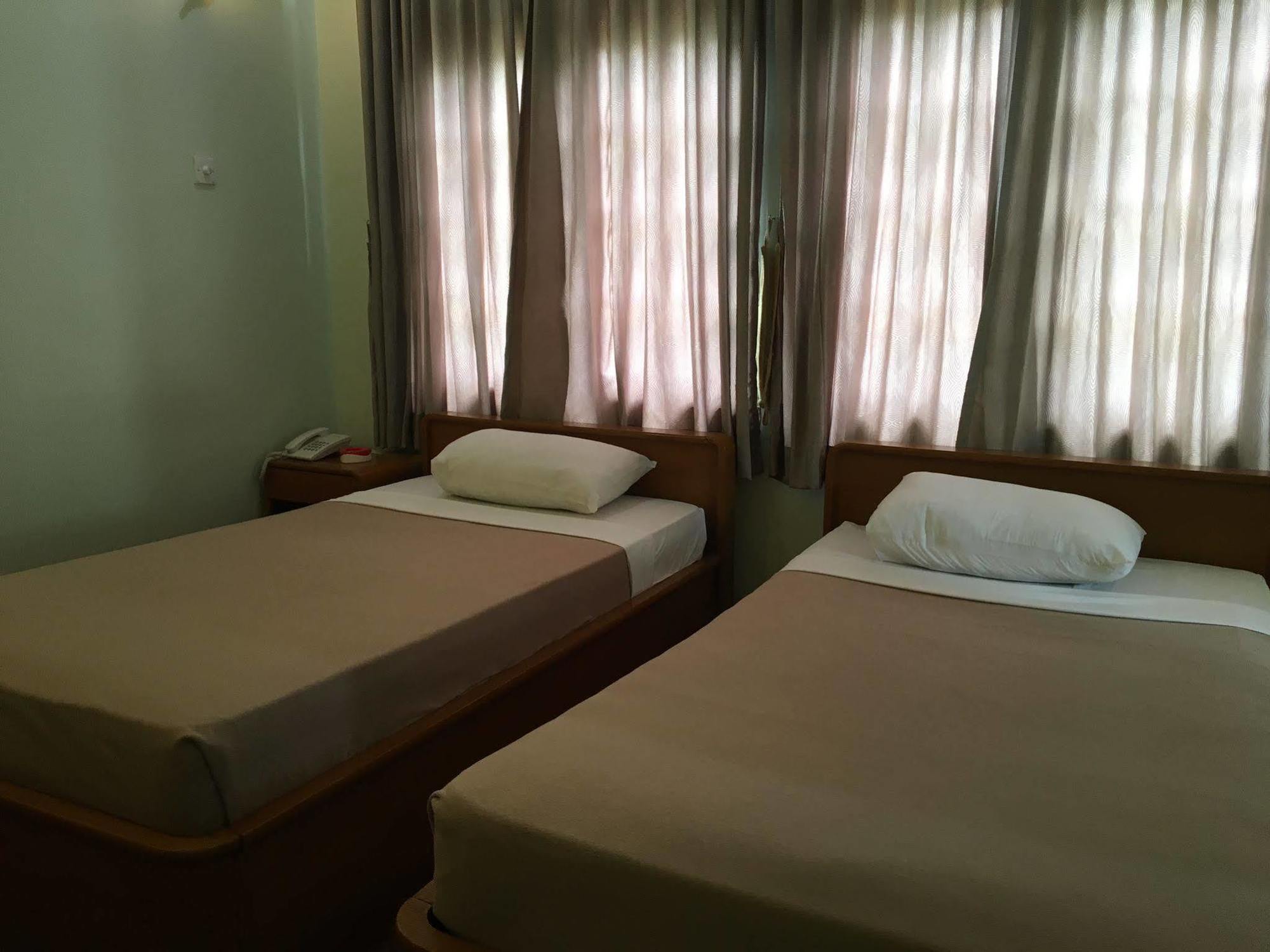 Attran Hotel Mawlamyine Kültér fotó